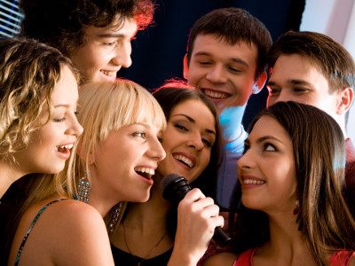 Karaoke-Weihnachtsfeier