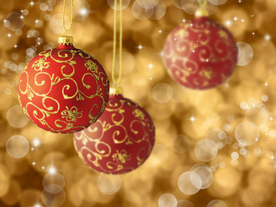 Weihnachtskugeln bemalen