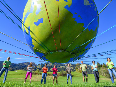 EVINTA_Teambuilding_Teamspiel Die Welt aus den Angeln heben_02