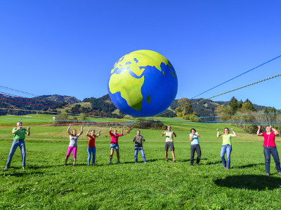 EVINTA_Teambuilding_Teamspiel Die Welt aus den Angeln heben_01