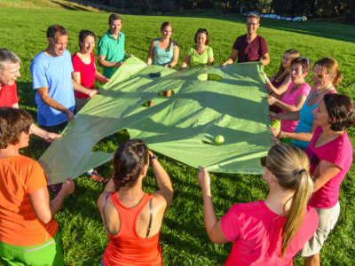 EVINTA_Teambuilding_Teamspiel Lochplane_02