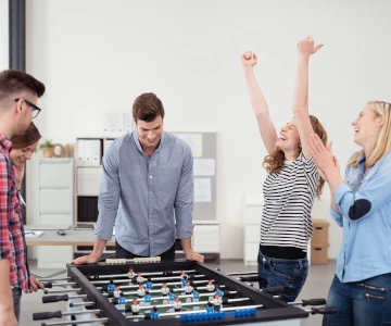 Team gewinnt beim Tischkicker