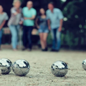 Boule Kugeln liegen in einer Reihe