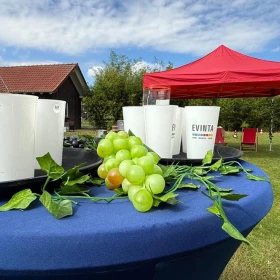 Spielstation: Kellner-Kontest