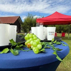 Spielstation: Kellner-Kontest