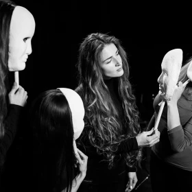 Comedyprogramm mit Masken