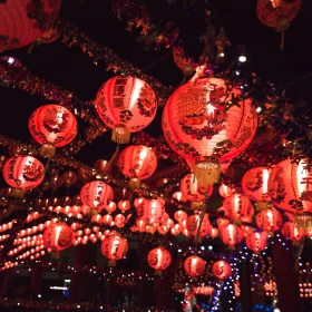 rote chinesische Laternen