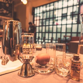 Utensilien für einen Cocktailkurs