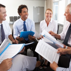 Besprechung im Kreis