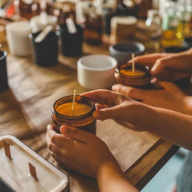 Kerzenworkshop, Wachs im Glas mit Docht