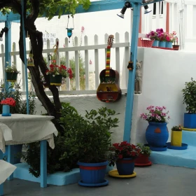 Griechische Kulisse mit Dekoration